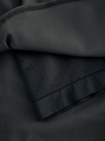 self. Loosefit Sportshorts in Schwarz