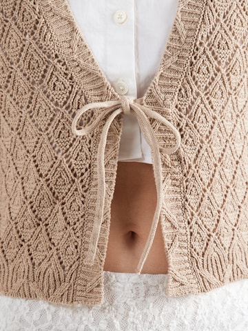 ONLY Πλεκτό γιλέκο 'ONLCHILI' σε γκρι