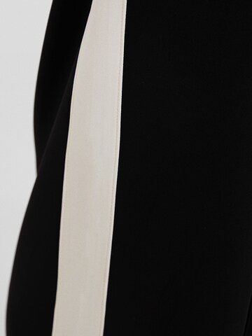 Bershka Loose fit Trousers with creases in Black