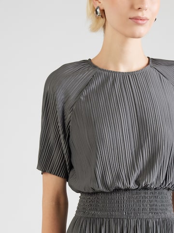 Robe 'Uma' Samsøe Samsøe en gris