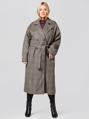 Manteau mi-saison 'Cassandra' A LOT LESS en marron