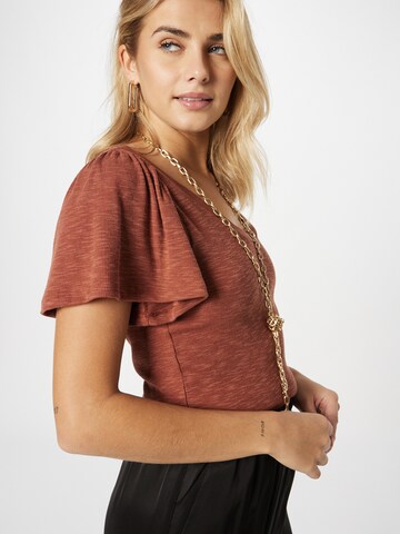 T-shirt GAP en marron