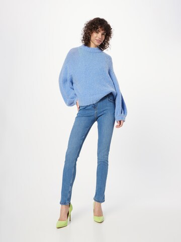 Karen Millen Slimfit Jeans in Blau