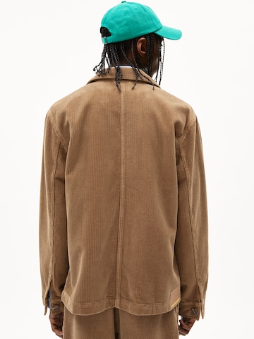 Veste mi-saison ARMEDANGELS en marron