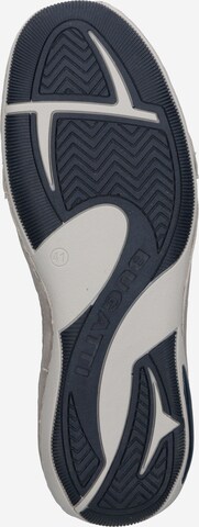 Pantofi cu șireturi sport 'Turaco' de la bugatti pe alb