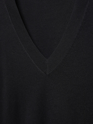 MANGO Sweter 'LUCCAV' w kolorze czarny