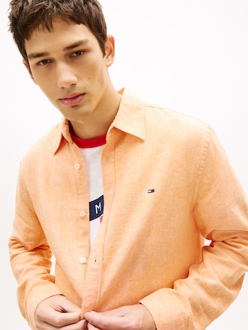 Regular fit Camicia di Tommy Jeans in arancione