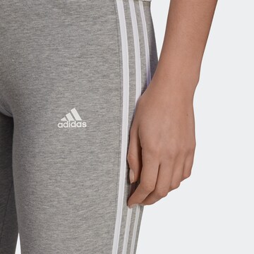 ADIDAS SPORTSWEAR Skinny Sporthose 'Essential' in Grau