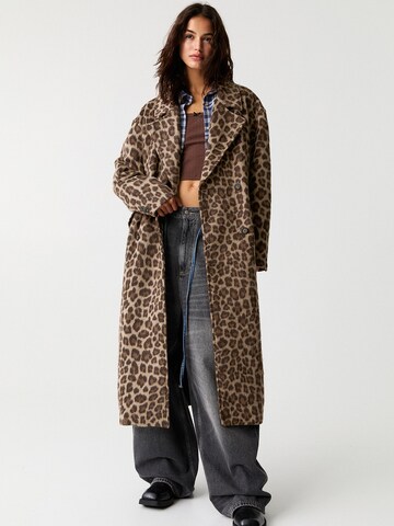 Manteau mi-saison Pull&Bear en marron : devant