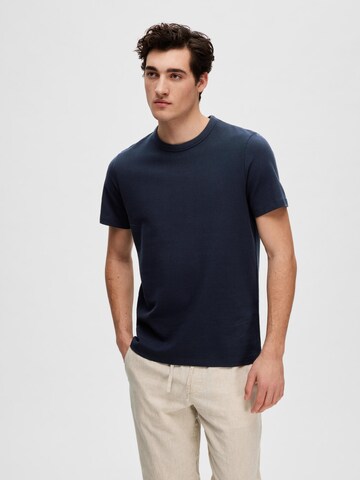 T-Shirt SELECTED HOMME en bleu : devant