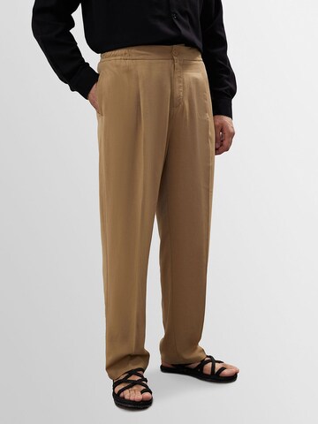 Pantalon à pince Antioch en beige : devant