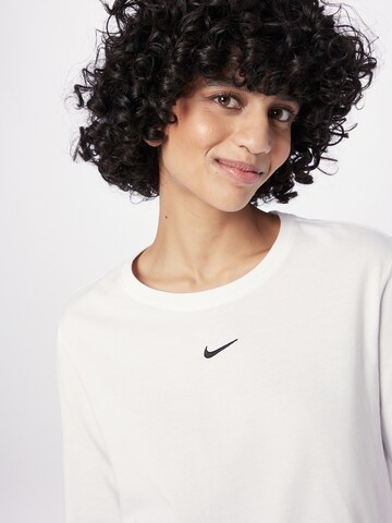 Maglietta di Nike Sportswear in bianco