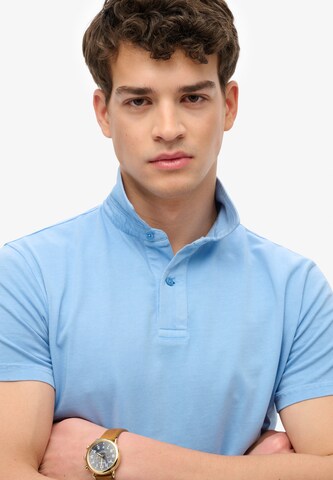 T-Shirt 'Essential' Superdry en bleu
