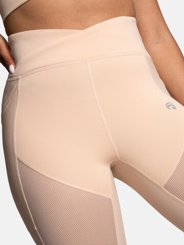 Coupe slim Leggings 'Elli' OCEANSAPART en beige