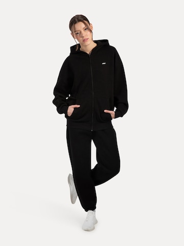 Smilodox Lyanna Basic Zipper Hoodie in Schwarz