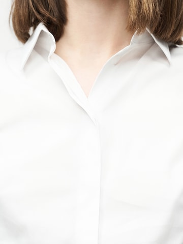 BOSS - Blusa 'Burbella' en blanco