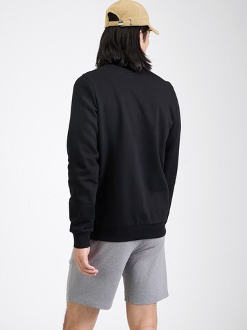 4F Sportsweatjacke in Schwarz
