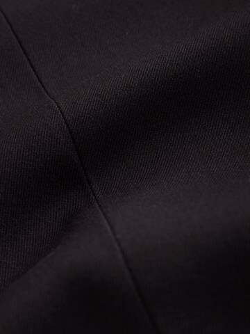 Next Blazer in Schwarz