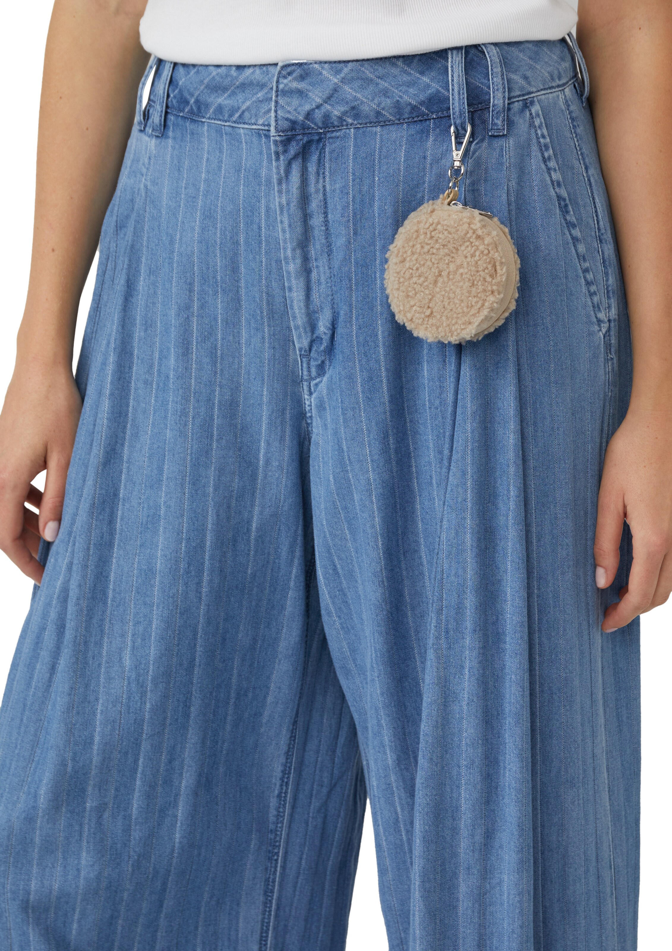 s.Oliver Pendant in Brown