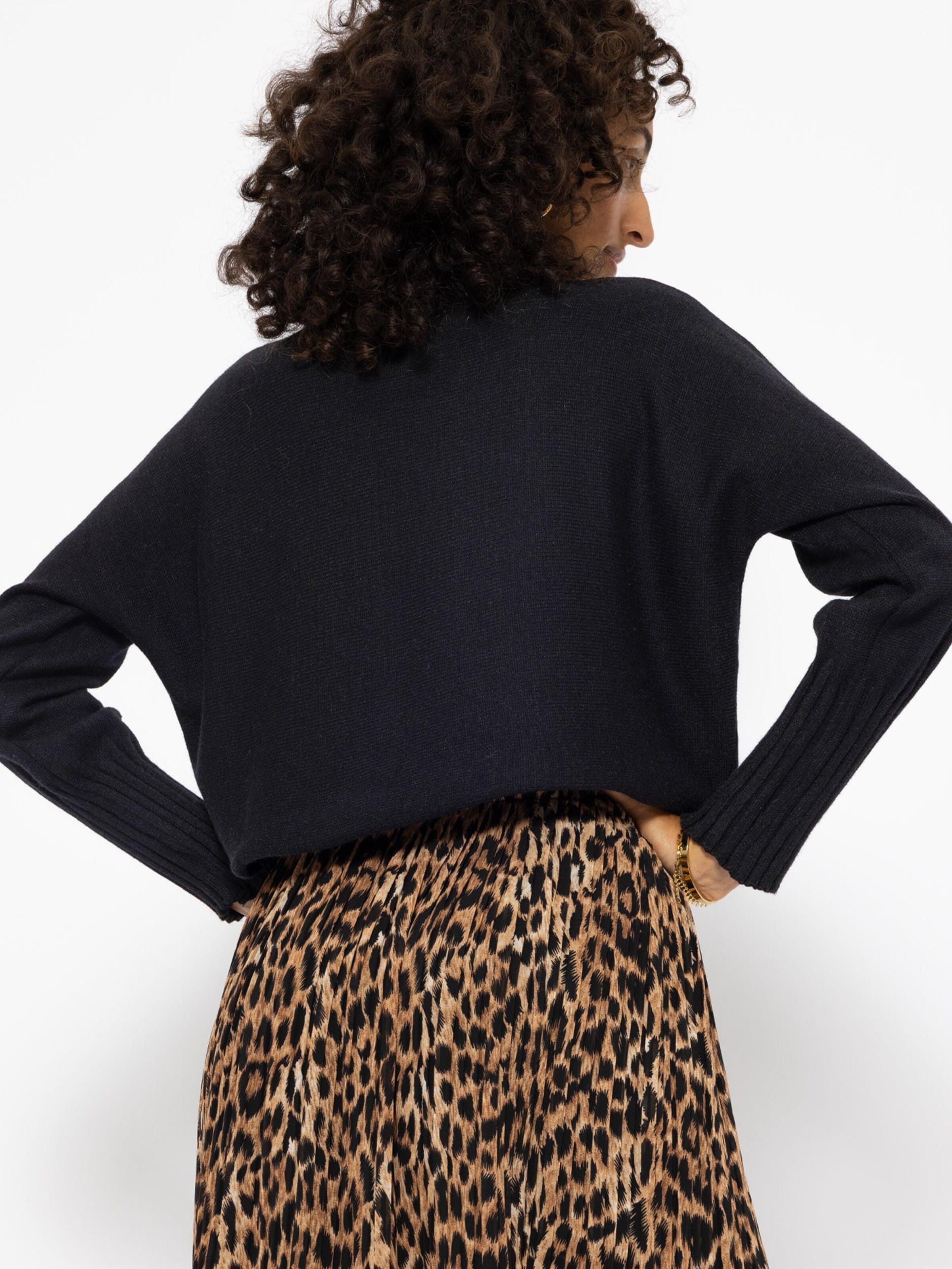 SASSYCLASSY Oversizepullover‌‌‌‌‌‌‌‌‌ in Schwarz