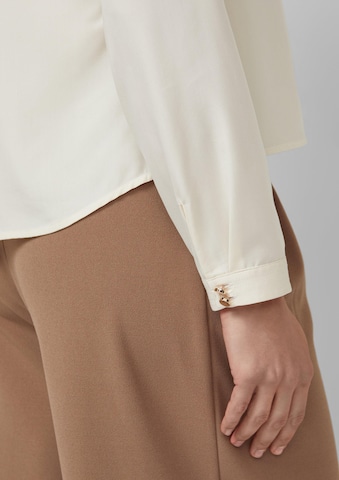 s.Oliver Blouse in Beige