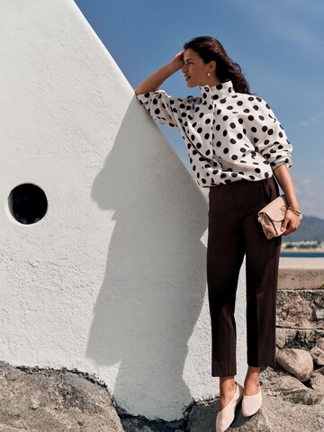 Next Slimfit Hose in Braun: Vorderseite