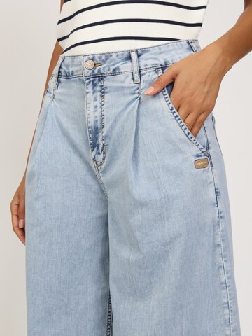 Gang Flared Jeans in Blue