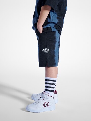 SOMETIME SOON Regular Shorts in Blau