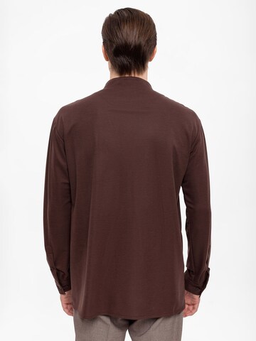 Coupe regular Chemise Antioch en marron