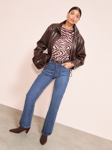 Friends Like These Пуловер в червено