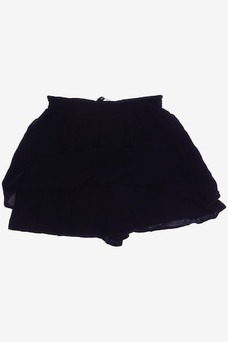 ABOUT YOU Shorts in XS in Black