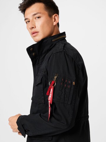 melns ALPHA INDUSTRIES Starpsezonu jaka 'Huntington'