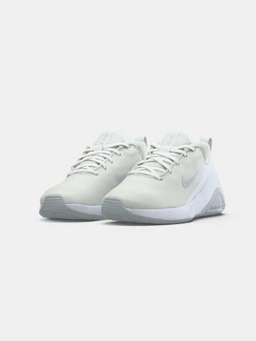 Scarpa sportiva 'Bella 7' di NIKE in bianco