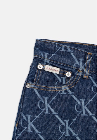 Calvin Klein Jeans Loosefit Jeans in Blauw: voorkant