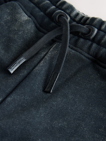 smALLSAINTS Tapered Byxa 'Orlando' i svart