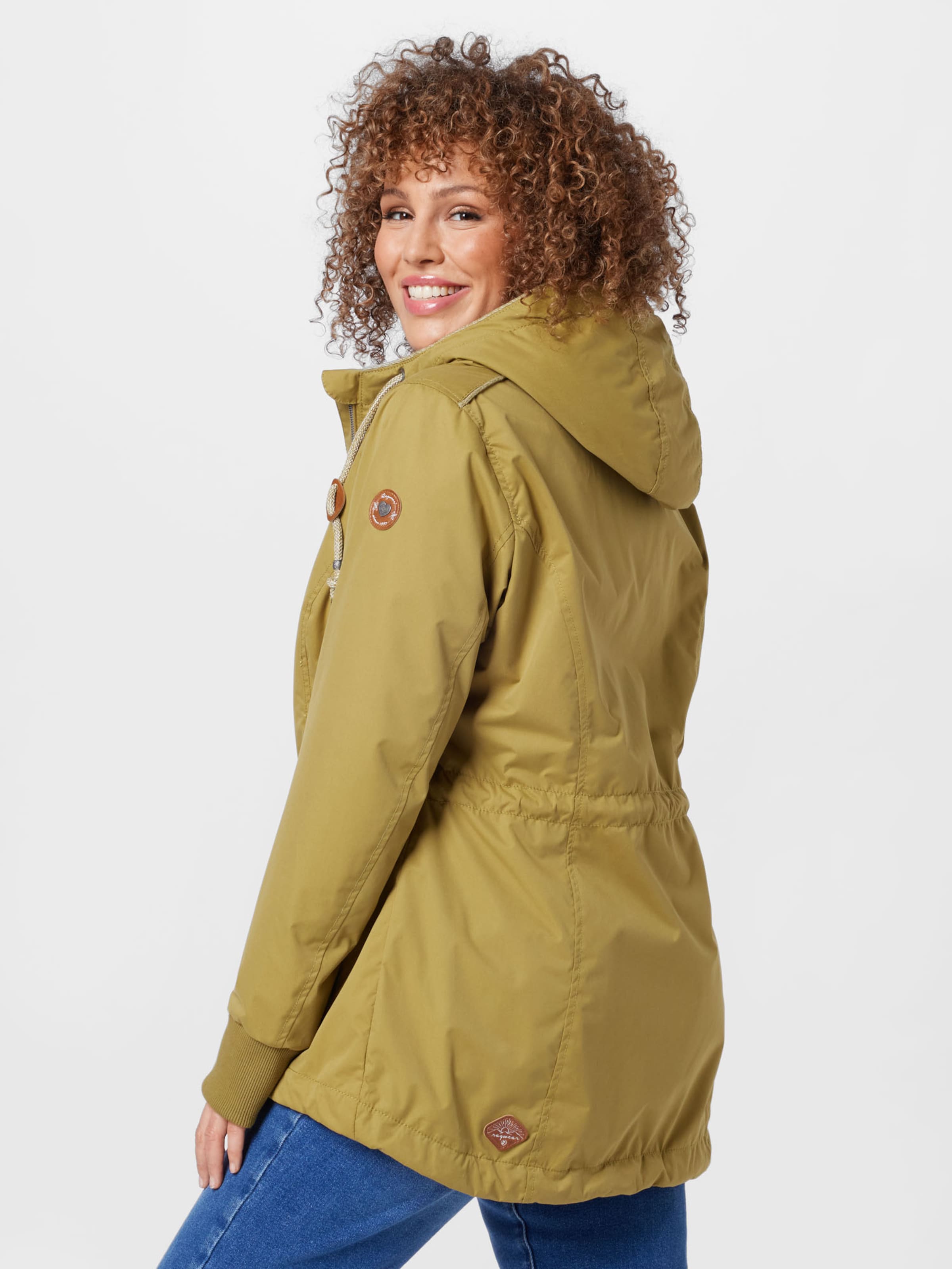 Frauen Jacken Ragwear Plus Jacke 'DANKA' in Oliv - RT81560 Frauen Jacken Ragwear Plus Jacke 'DANKA' in Oliv - RT81560