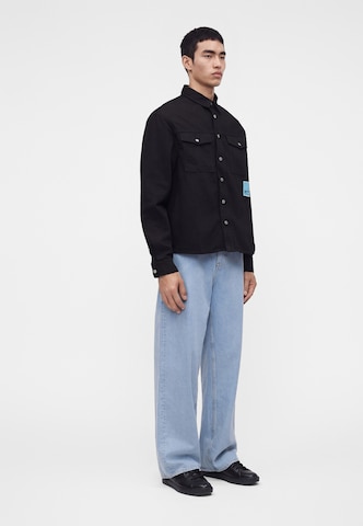 KARL LAGERFELD JEANS Övergångsjacka 'KLJ x Pietro Terzini' i svart
