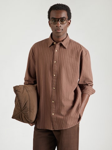 Regular fit Camicia di TOPMAN in marrone: frontale