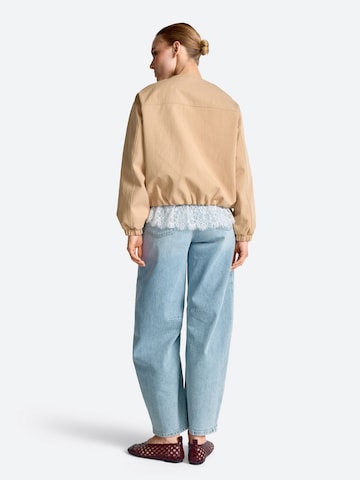 Veste mi-saison Rich & Royal en beige