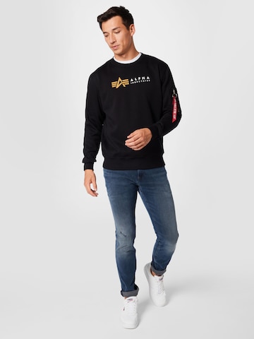 ALPHA INDUSTRIES Sweatshirt in Zwart