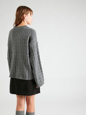 NLY by Nelly Pullover in Grau
