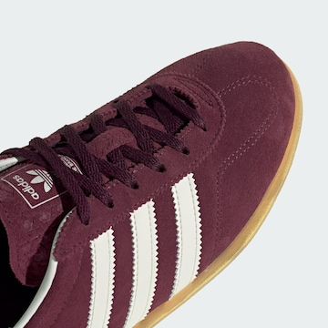 ADIDAS ORIGINALS - Zapatillas deportivas bajas 'Gazelle' en rojo