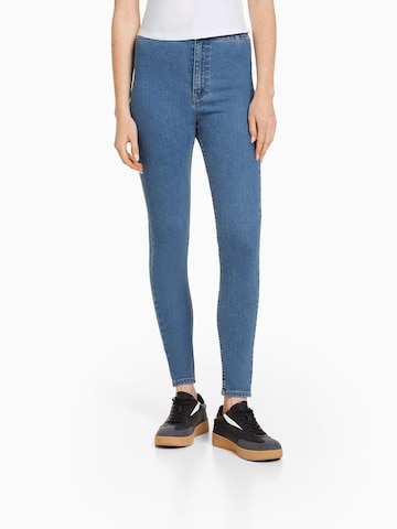 Bershka Skinny Jeggings in Blue: front