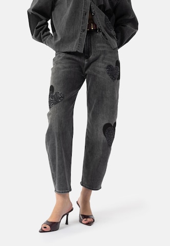 Elias Rumelis Regular Jeans 'YOANA' in Grau: Vorderseite