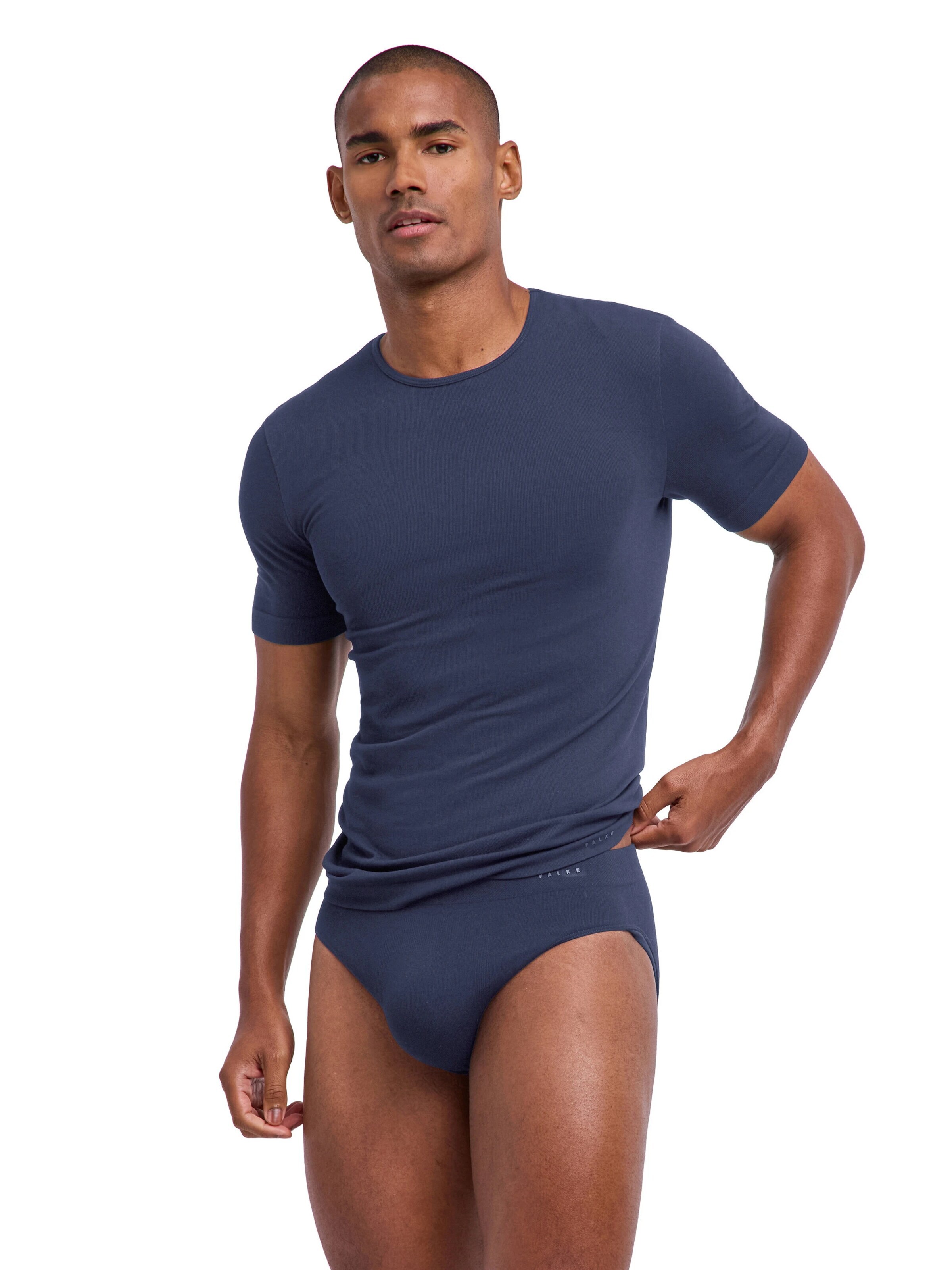 FALKE Undershirt 'Seamless' in Grey: front