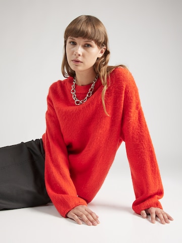 Monki Sweter w kolorze czerwony: przód