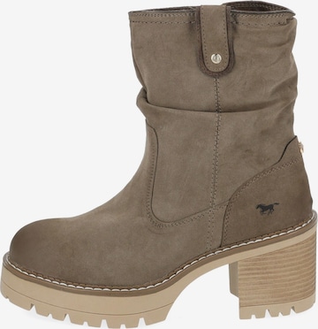 MUSTANG Ankle Boots in Brown