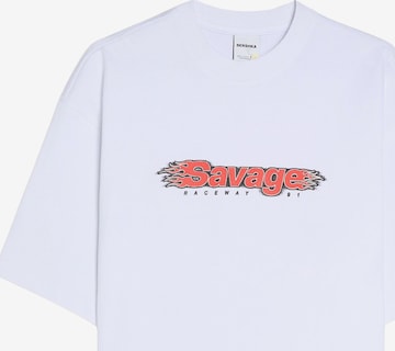 Bershka T-Shirt 'SAVAG' in Weiß: Vorderseite
