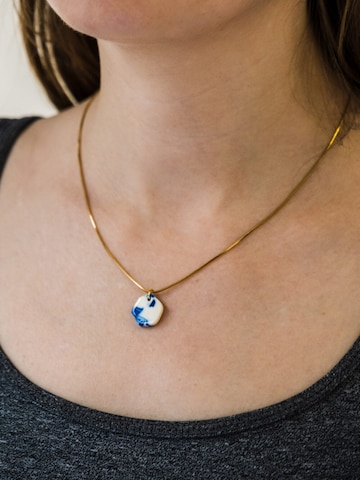 Fräulein Wunder - Colar 'Acetat Alice Gold' em azul: frente