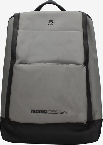 Zaino 'Zaino Uomo Momo Design Poliuretanico con Zip e Tasche Organizzate' di Momo Design in grigio: frontale